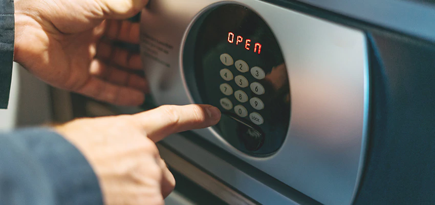 Cash Safe Openers in North Lauderdale, Florida